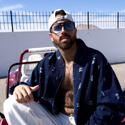 CHAQUETA VAQUERA CON ROTOS