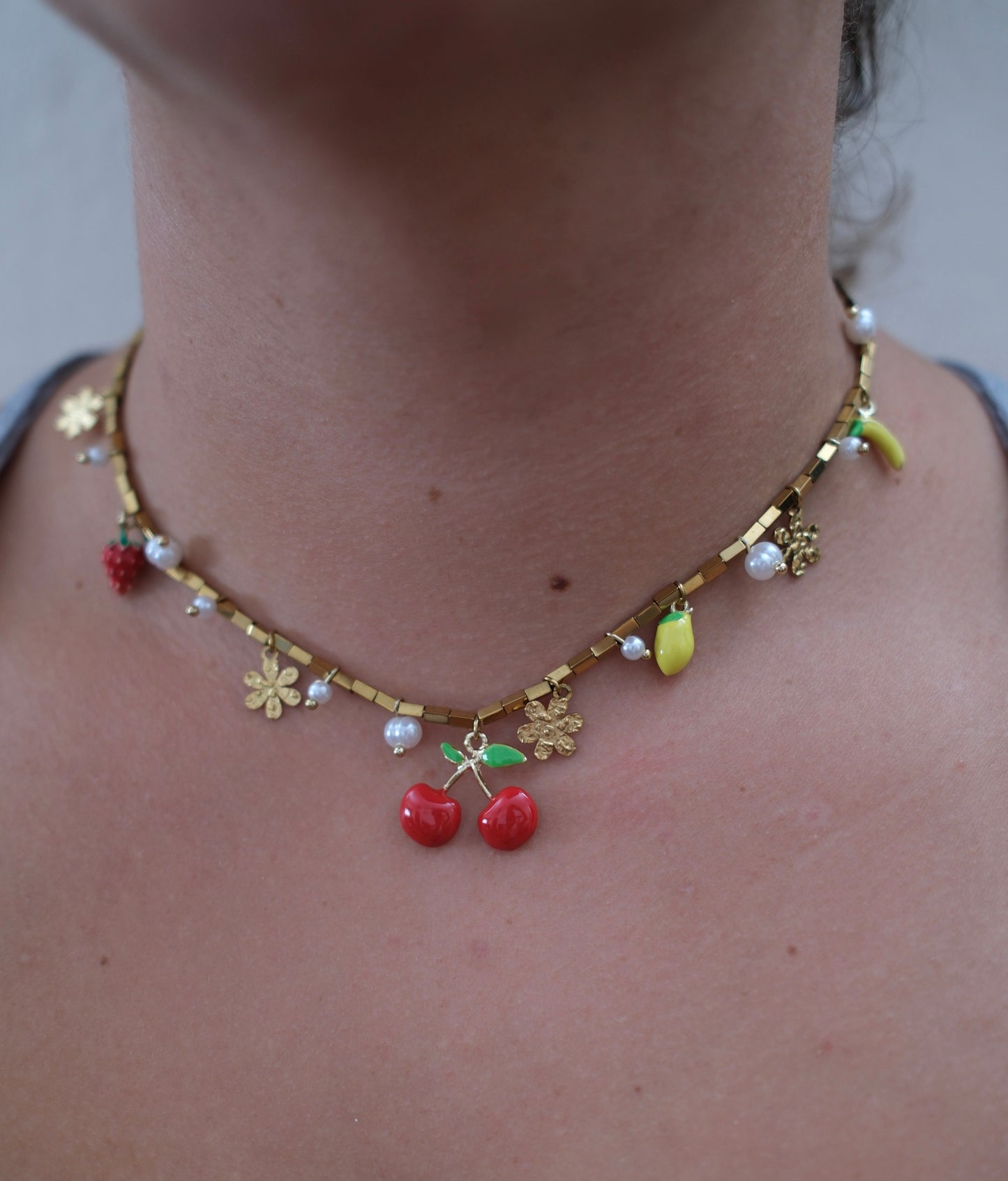 COLLAR CHARM FRUTAS