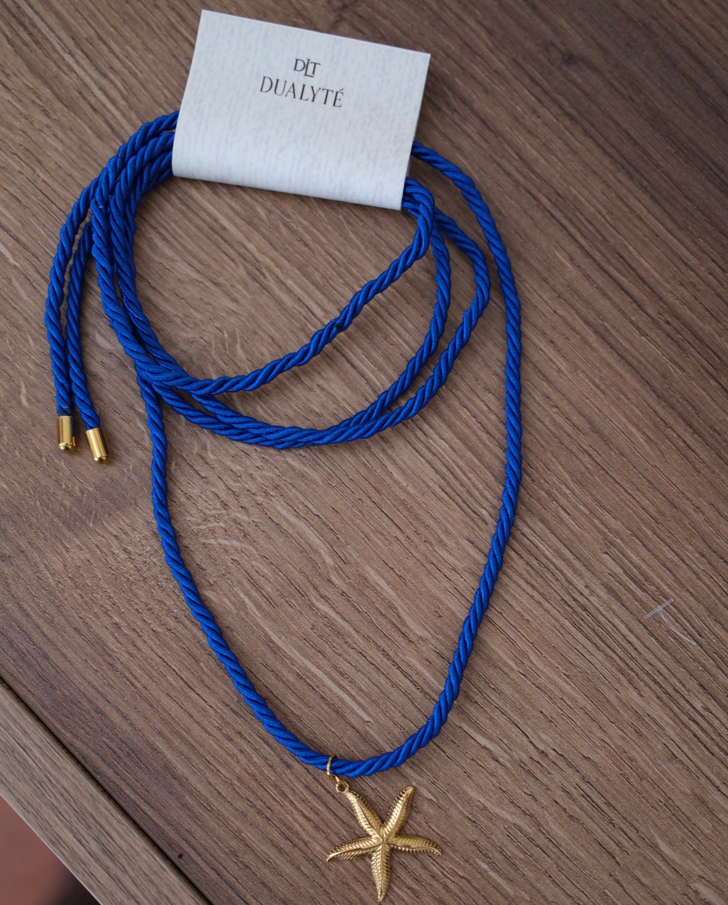 COLLAR CORREA DOBLE ESTRELLA