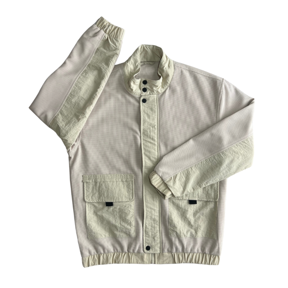 Beige pocket jacket