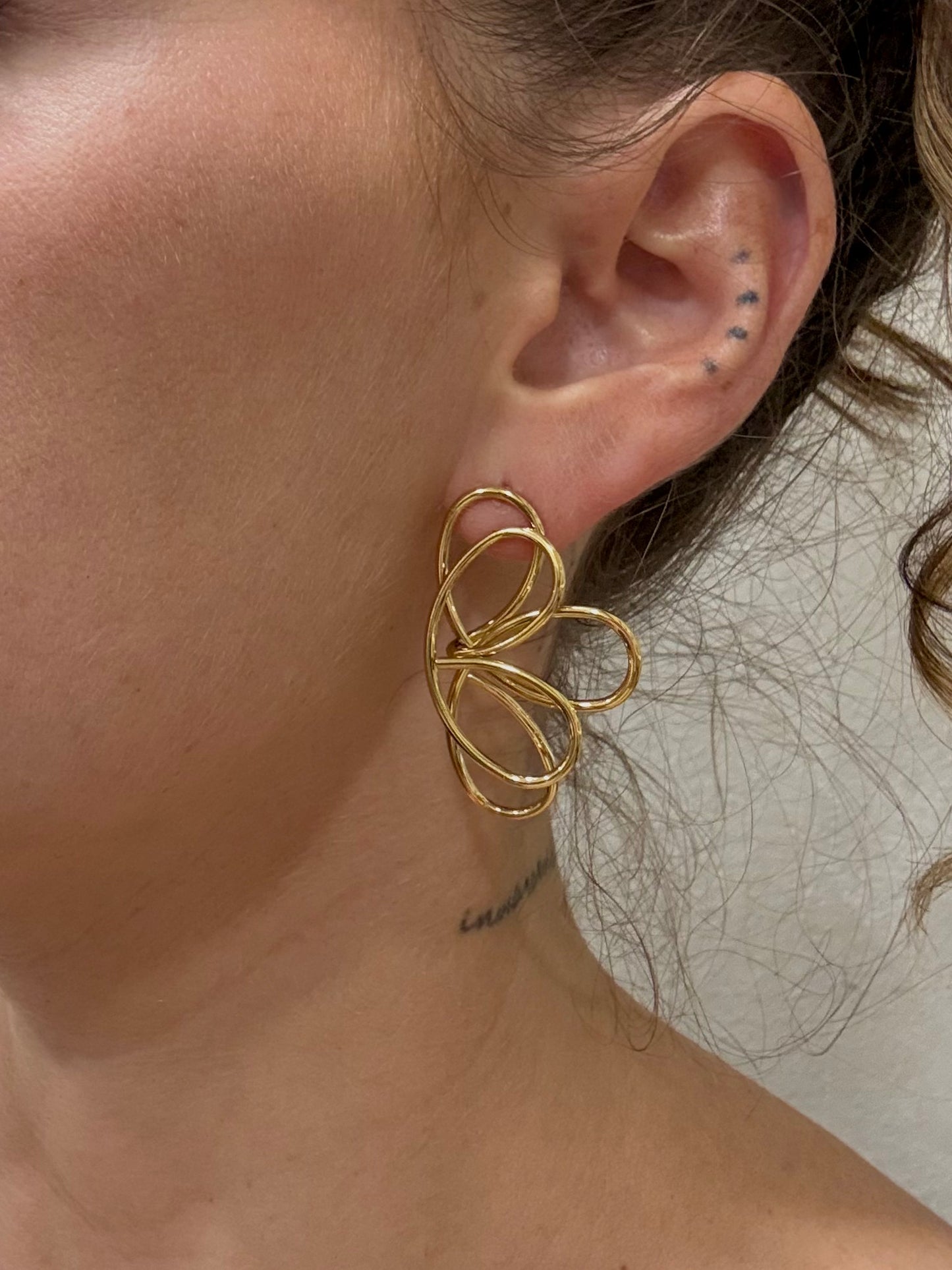 PENDIENTES MEDIA FLOR