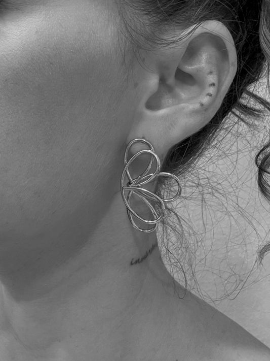 PENDIENTES MEDIA FLOR