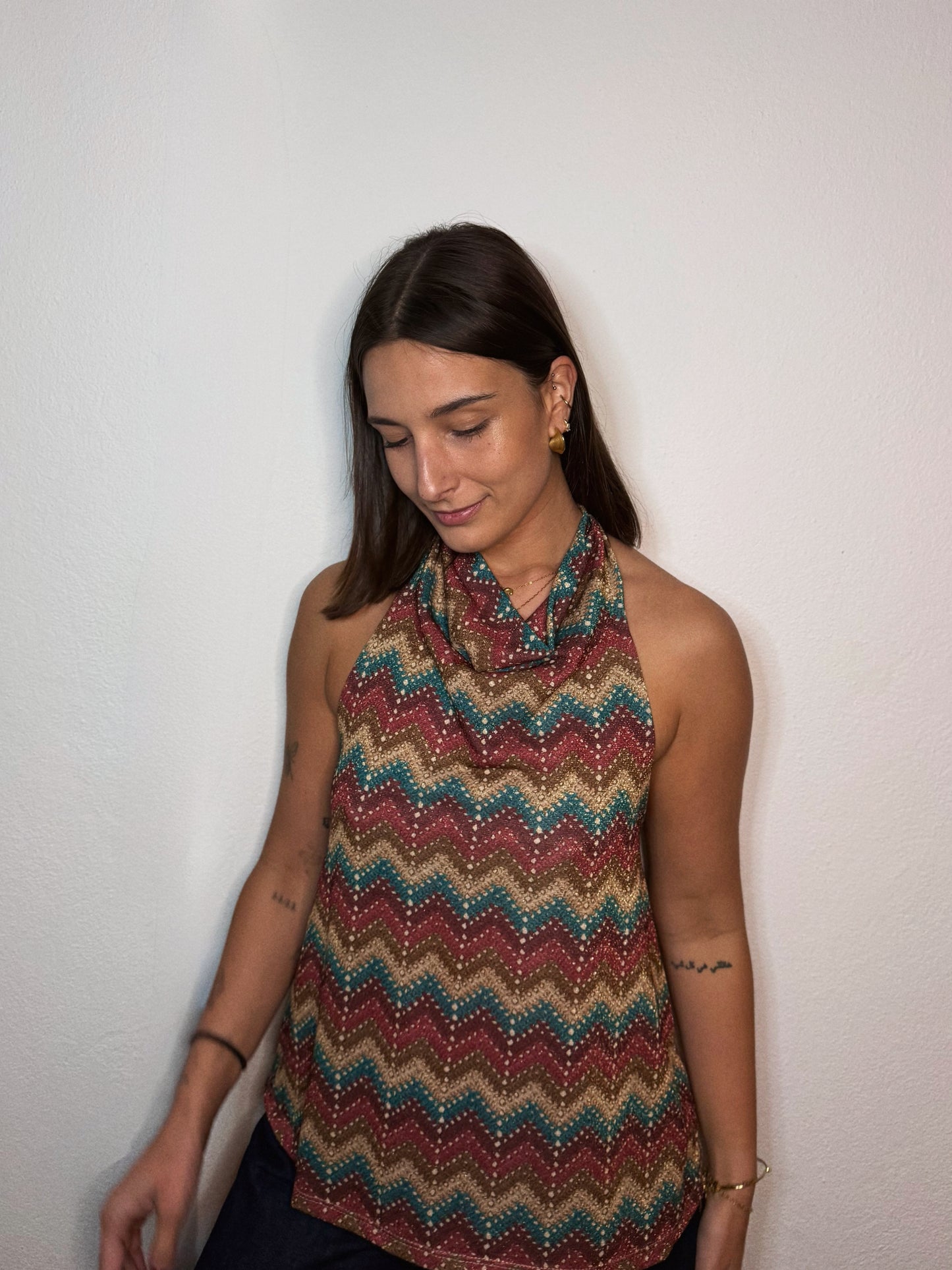 TOP ZIGZAG AL CUELLO