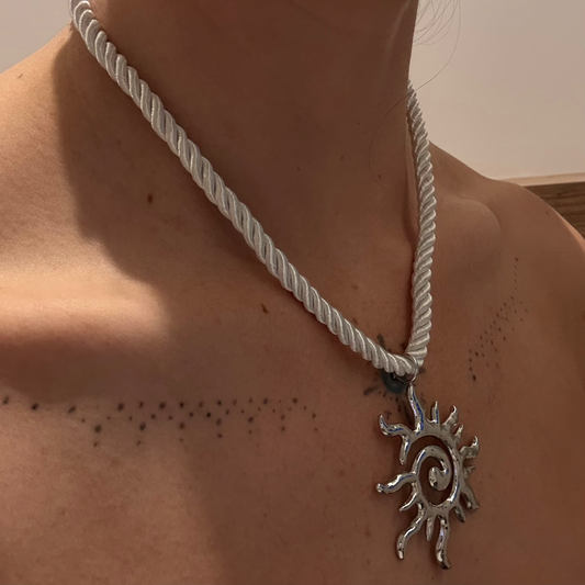 COLLAR CORDÓN BLANCO SOL