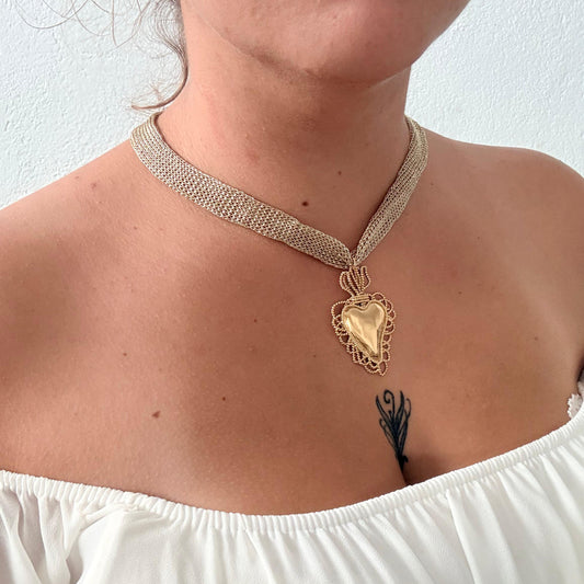 COLLAR CORAZÓN SAGRADO