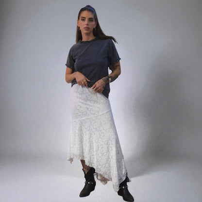 FALDA ASIMÉTRICA ENCAJE