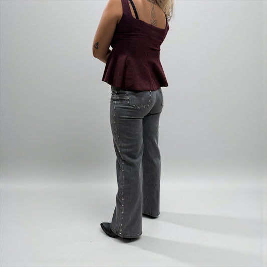 JEANS GRIS TACHUELAS