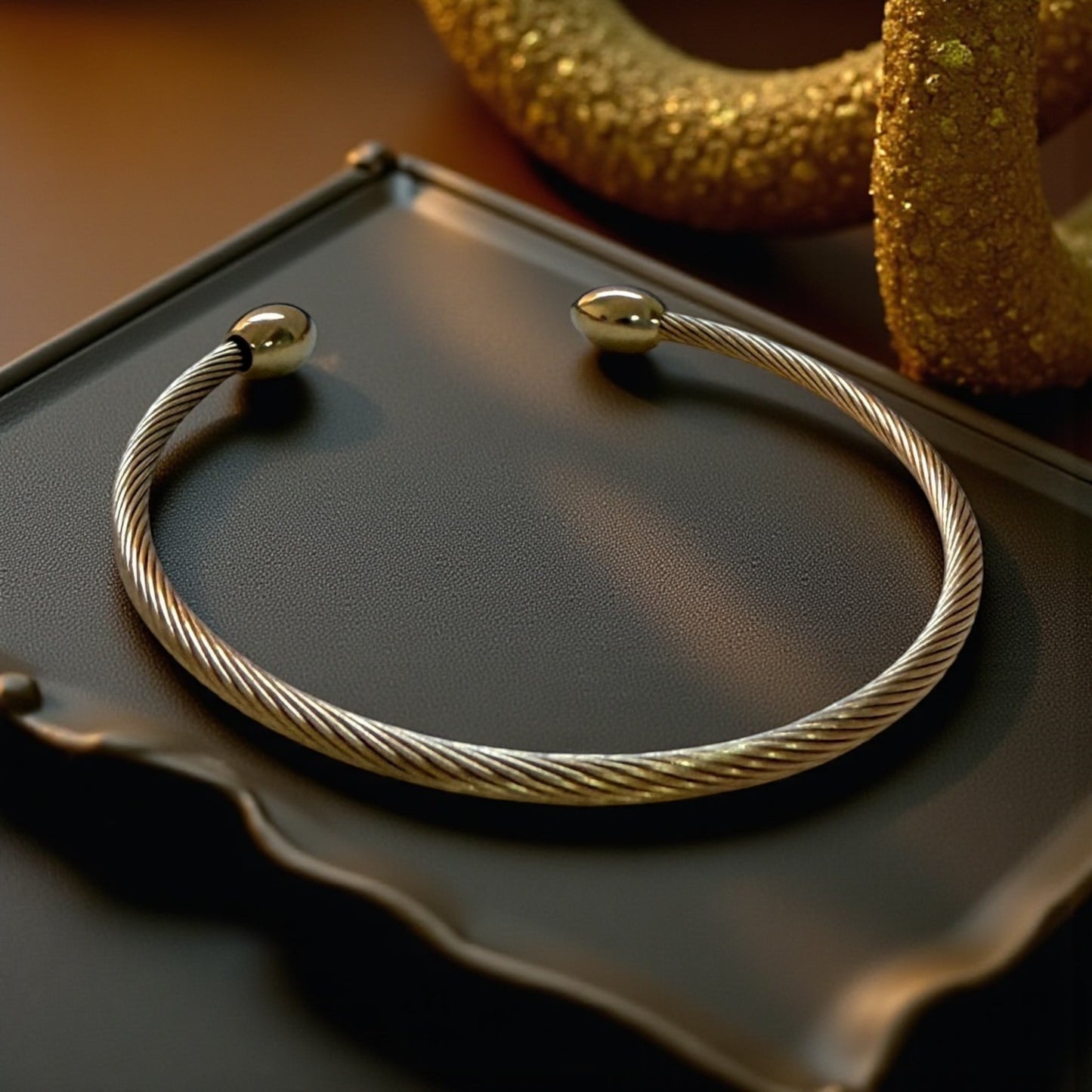 PULSERA RÍGIDA MINIMALISTA