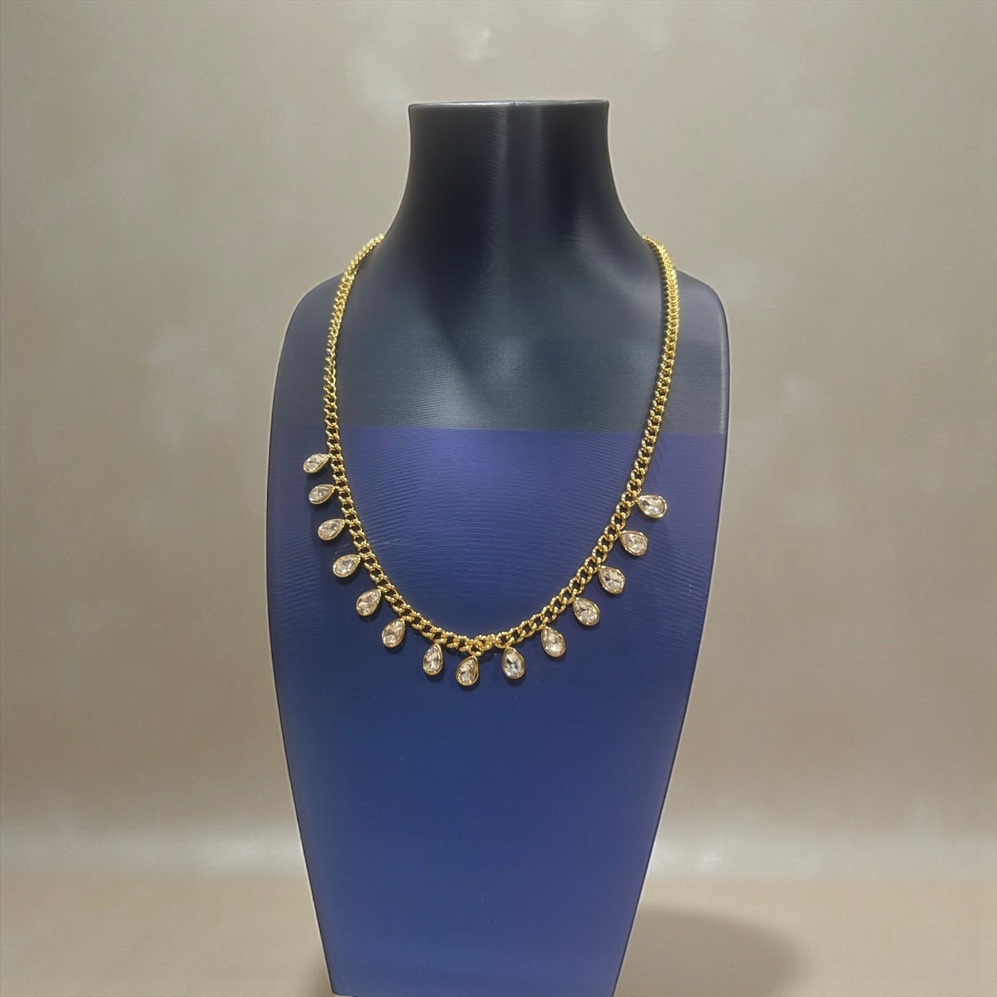 COLLAR MULTIGOTAS BRILLANTES