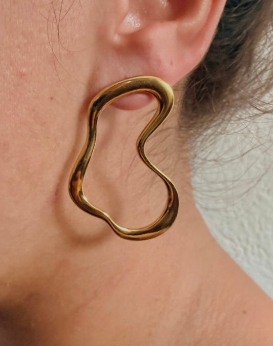 PENDIENTES FLUIDO GRANDE DORADO